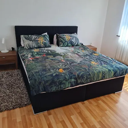 Ferienwohnung Ramstein Apartamento *